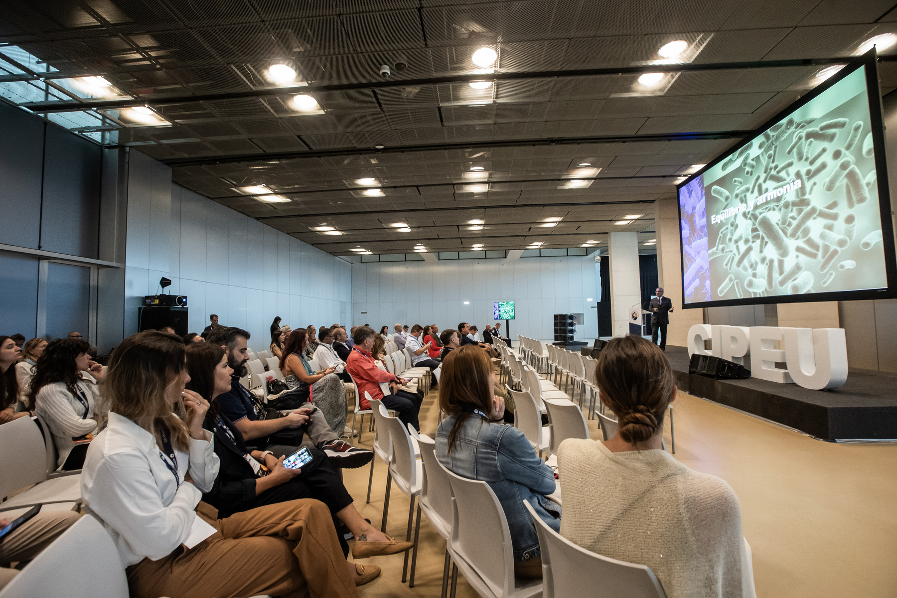 conferencias - cipeu (9)